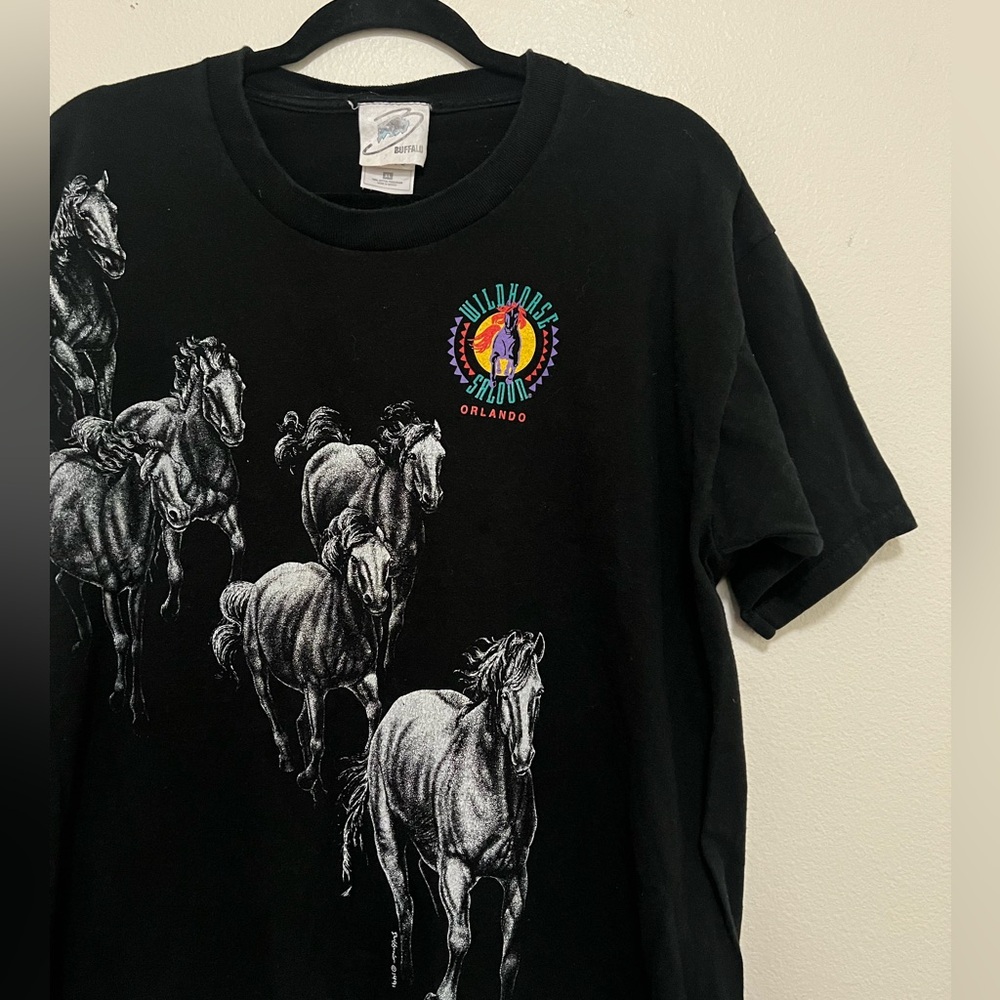 Vintage Buffalo Wild Horses Saloon all over print tshirt - Picture 2 of 3
